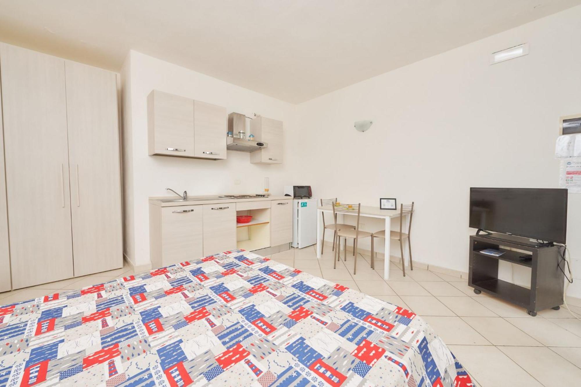 Pineta Azzurra Aparthotel *